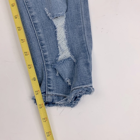 KanCan Distressed Skinny crop ankle jeans Size 9/28 Stretch Light wash denim - Picture 11 of 12